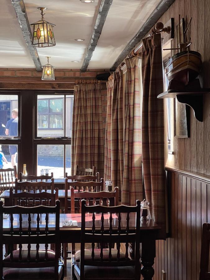 The Olde Ship Inn Seahouses Exterior foto